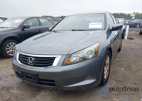2010 Honda Accord 2.4 Lx-P z USA, uszkodzony, nr VIN 1HGCP2F48AA139675